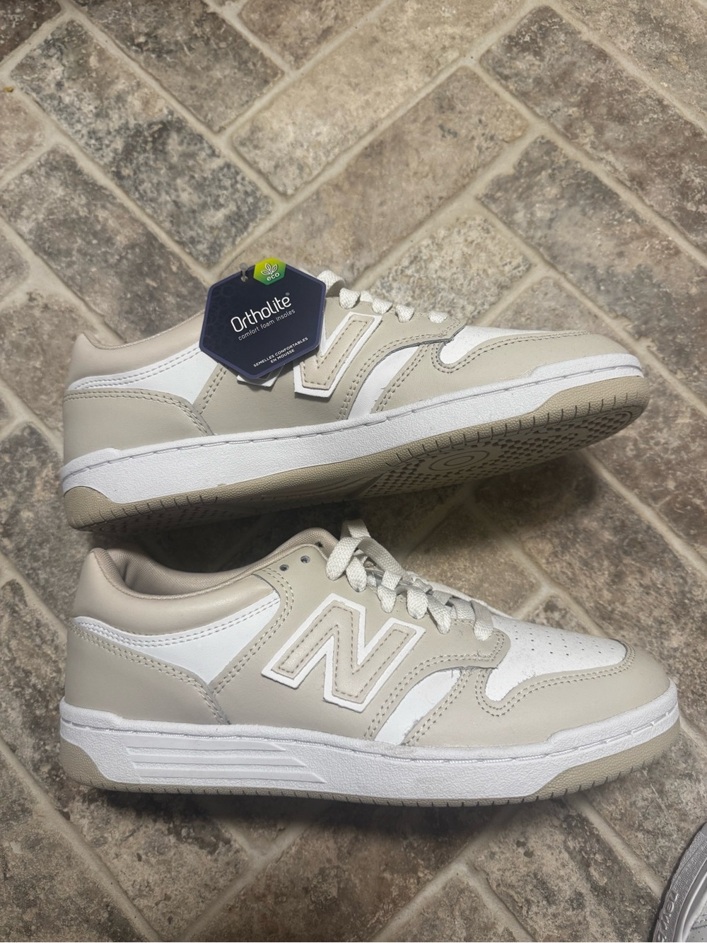 NWT New Balance 480 White & Beige Low-Top Sneakers